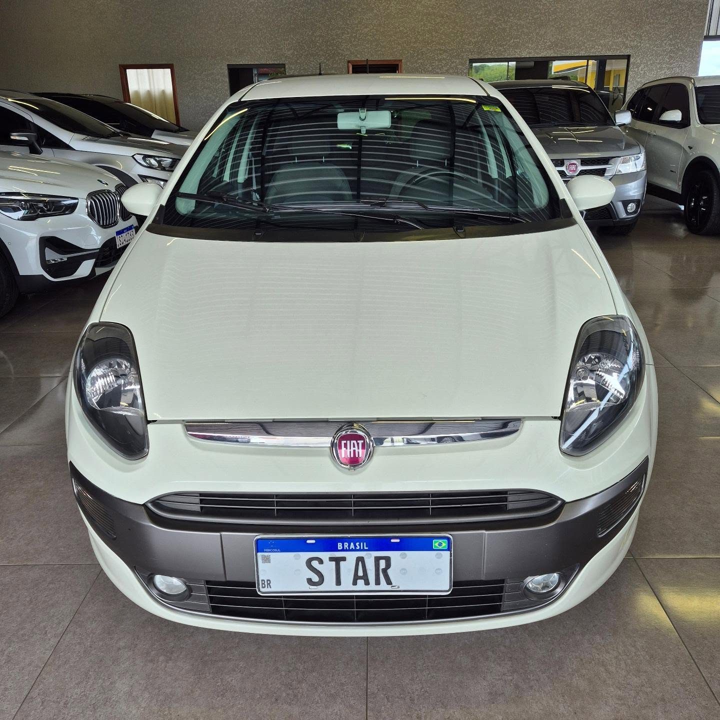 Fiat Punto Essence 1.6 SP 2016, foto 3 de 6